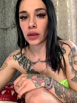Explore our live girls sluts from our Custom and Multi clubs and checkout exclusive access to highly interactive content, such as shape, hair, titties, pussy type and many more.
