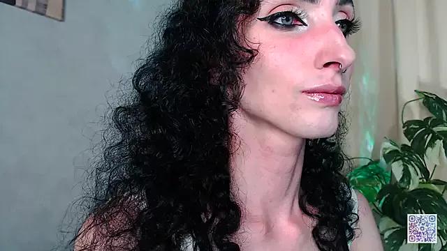 Queen_of_tease from StripChat is Freechat