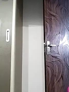 QueenHaryanaa from StripChat