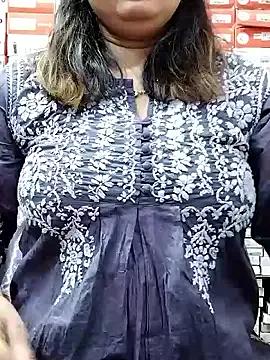 QueenHaryanaa from StripChat