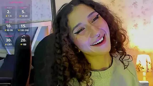 Queenjenn__ from StripChat