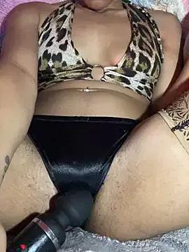 QueenKimi from StripChat is Freechat
