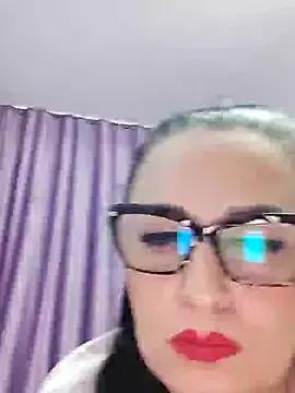QueenMilfKataleya from StripChat