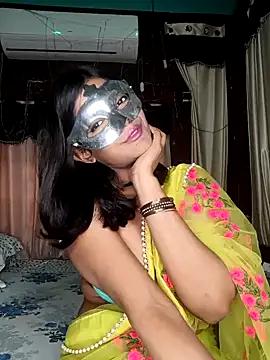 queenniharikaa from StripChat
