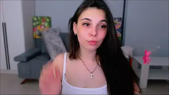 queenofthesense_ from StripChat is Freechat