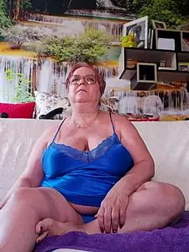 QueenPammy1 from StripChat