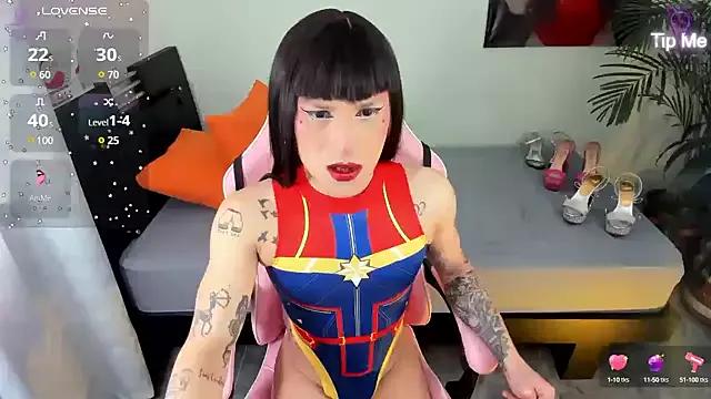 queenramoona-hot from StripChat
