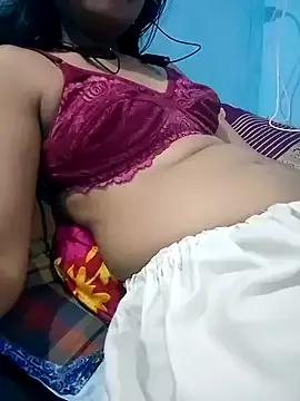 QueenSharmaa from StripChat
