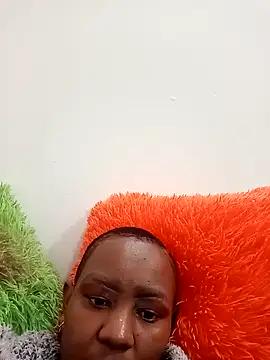 QueenYemaya from StripChat