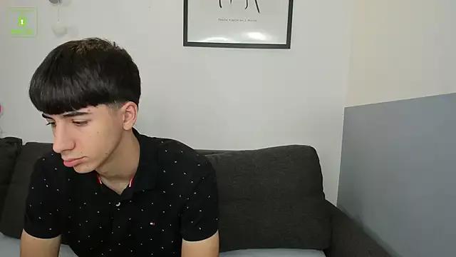 Quentin_Blake from StripChat is Freechat