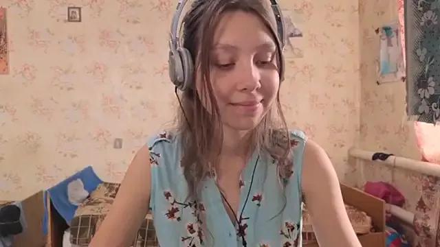 Explore our live girls sluts from our Custom and Multi clubs and checkout exclusive access to highly interactive content, such as shape, hair, titties, pussy type and many more.