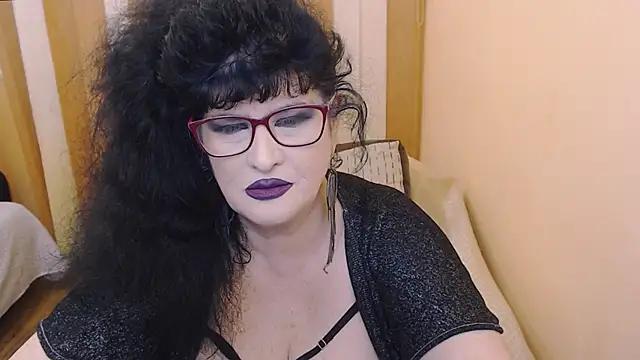 QuuenOfSin from StripChat