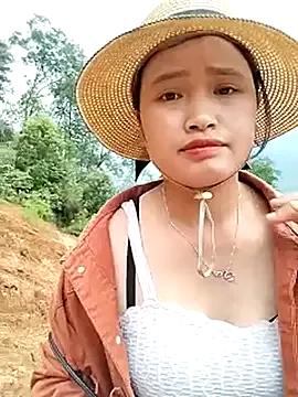 QuynhPhung from StripChat is Freechat