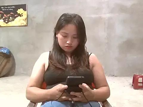 QuynhPhung from StripChat is Freechat