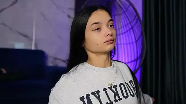 Explore our live girls sluts from our Custom and Multi clubs and checkout exclusive access to highly interactive content, such as shape, hair, titties, pussy type and many more.