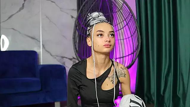 Explore our live girls sluts from our Custom and Multi clubs and checkout exclusive access to highly interactive content, such as shape, hair, titties, pussy type and many more.