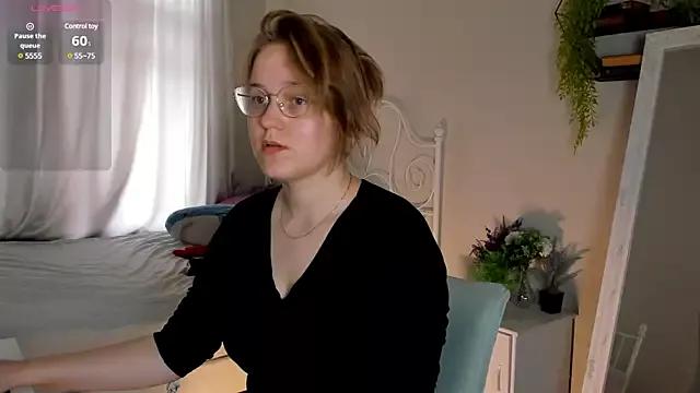 Rada_Woods from StripChat