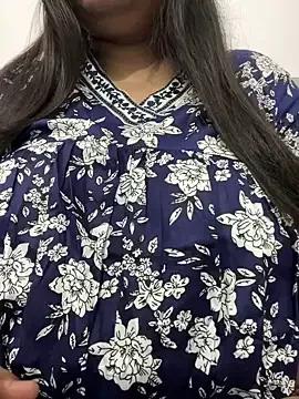 radhikkaa from StripChat is Freechat