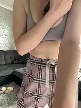 Raen001 webcams show profile image 