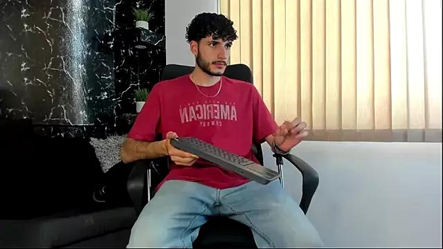 Rafael_Mendezz from StripChat