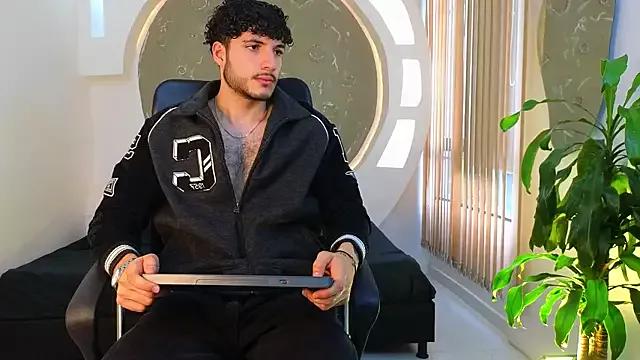 Rafael_Mendezz from StripChat
