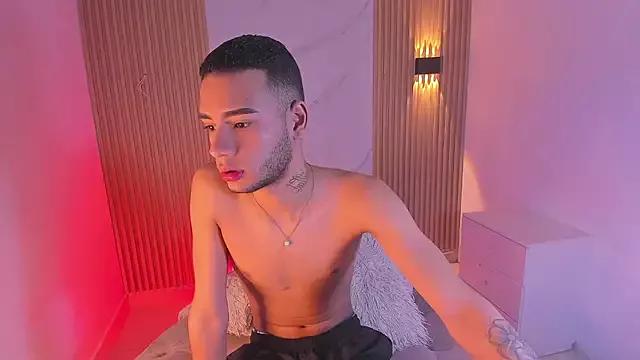Randy_cole from StripChat is Freechat