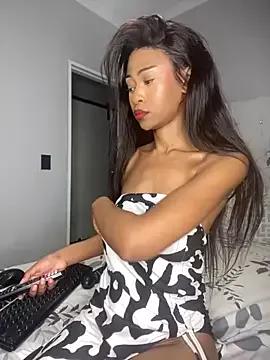 Rare_DiamondxX from StripChat
