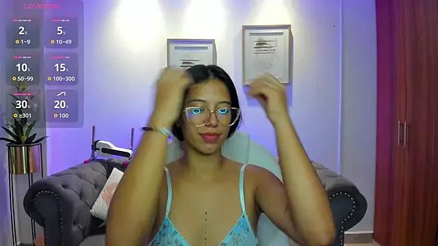 raven_stonee from StripChat is Freechat