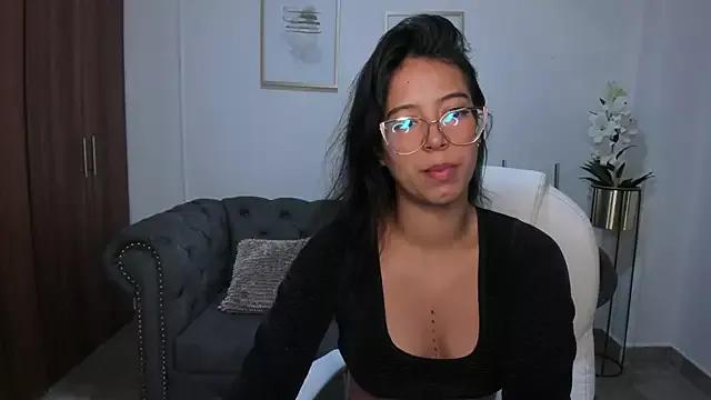 raven_stonee from StripChat is Freechat