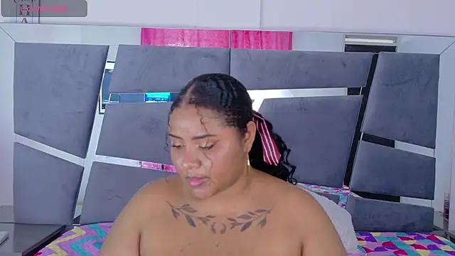 Explore our live girls sluts from our Custom and Multi clubs and checkout exclusive access to highly interactive content, such as shape, hair, titties, pussy type and many more.