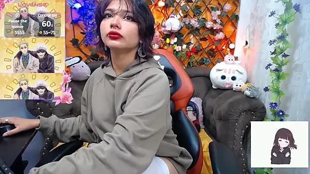 Explore our live girls sluts from our Custom and Multi clubs and checkout exclusive access to highly interactive content, such as shape, hair, titties, pussy type and many more.