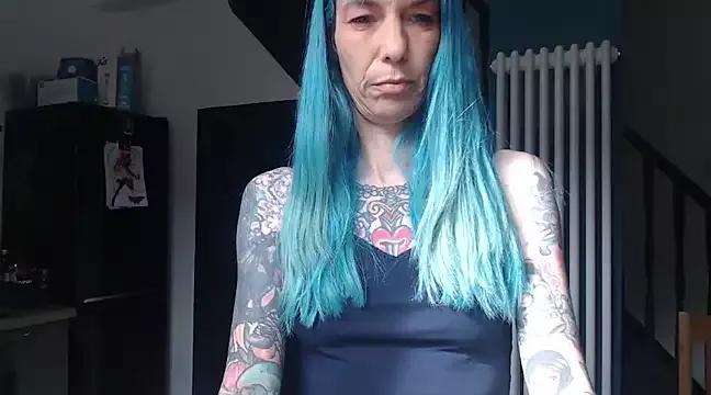 Explore our live girls sluts from our Custom and Multi clubs and checkout exclusive access to highly interactive content, such as shape, hair, titties, pussy type and many more.