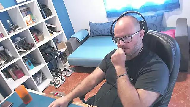 Photos of ravingr4d4 from StripChat is Freechat