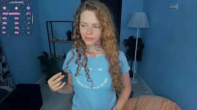 RayaNenlia from StripChat
