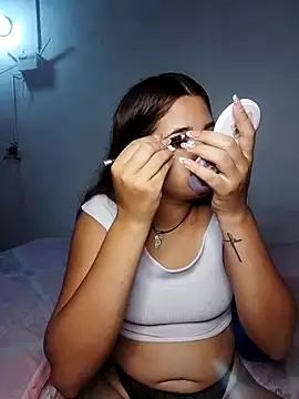 Rebeca27Gus from StripChat