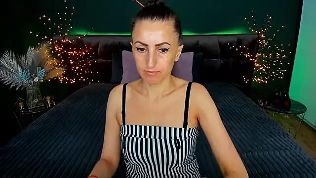 Photos of Rebecca_Diamond from StripChat is Freechat