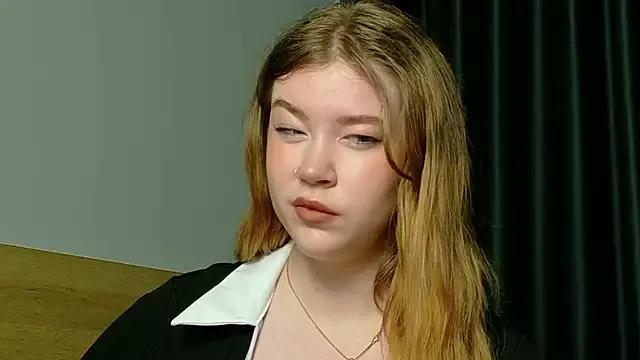 Rebecca_Lace from StripChat