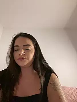 rebeccaareys from StripChat is Freechat
