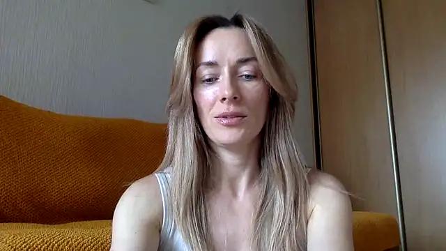 RebeccaMartinez from StripChat