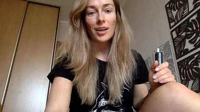 RebeccaMartinez from StripChat