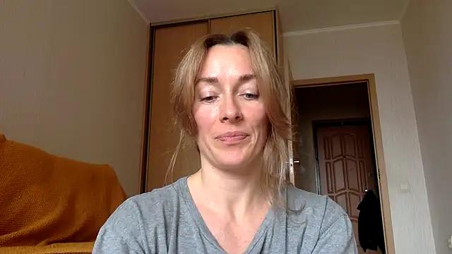 RebeccaMartinez from StripChat