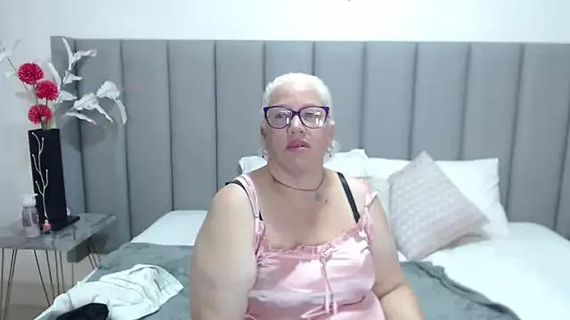 RebeccaSiinss from StripChat