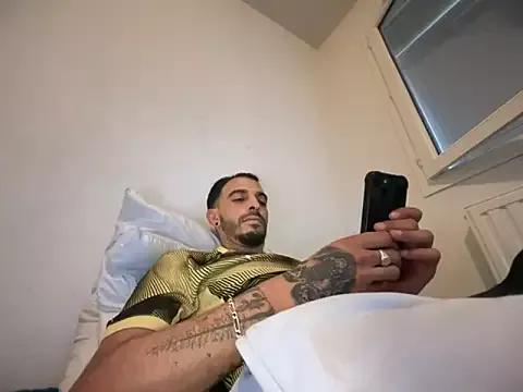 Rebeu313 from StripChat