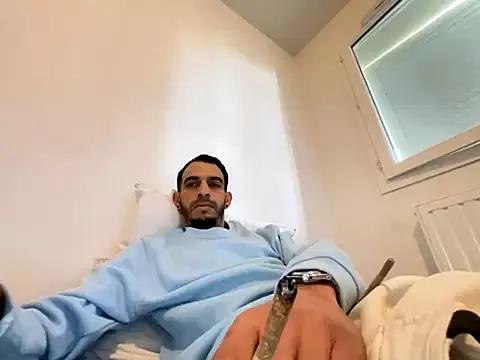 Rebeu313 from StripChat