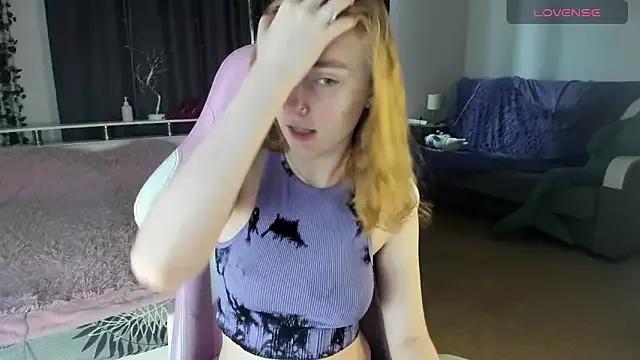 ReddHotPipper from StripChat