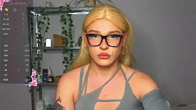 reflex_blue from StripChat is Freechat