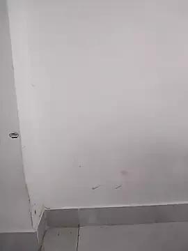 Rennu_ from StripChat