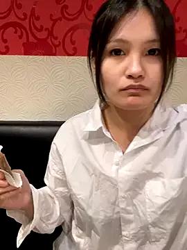 Rere-is-chcco from StripChat