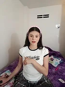 Explore our live girls sluts from our Custom and Multi clubs and checkout exclusive access to highly interactive content, such as shape, hair, titties, pussy type and many more.