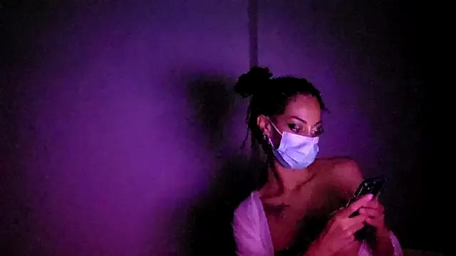 Riinnnah webcams show profile image 
